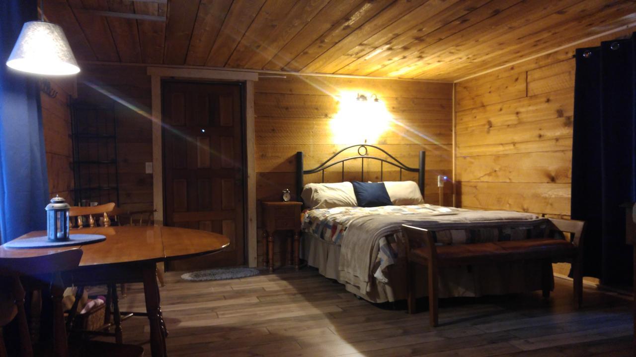 Вилла Wolfwood Guest Ranch Клируотер Экстерьер фото